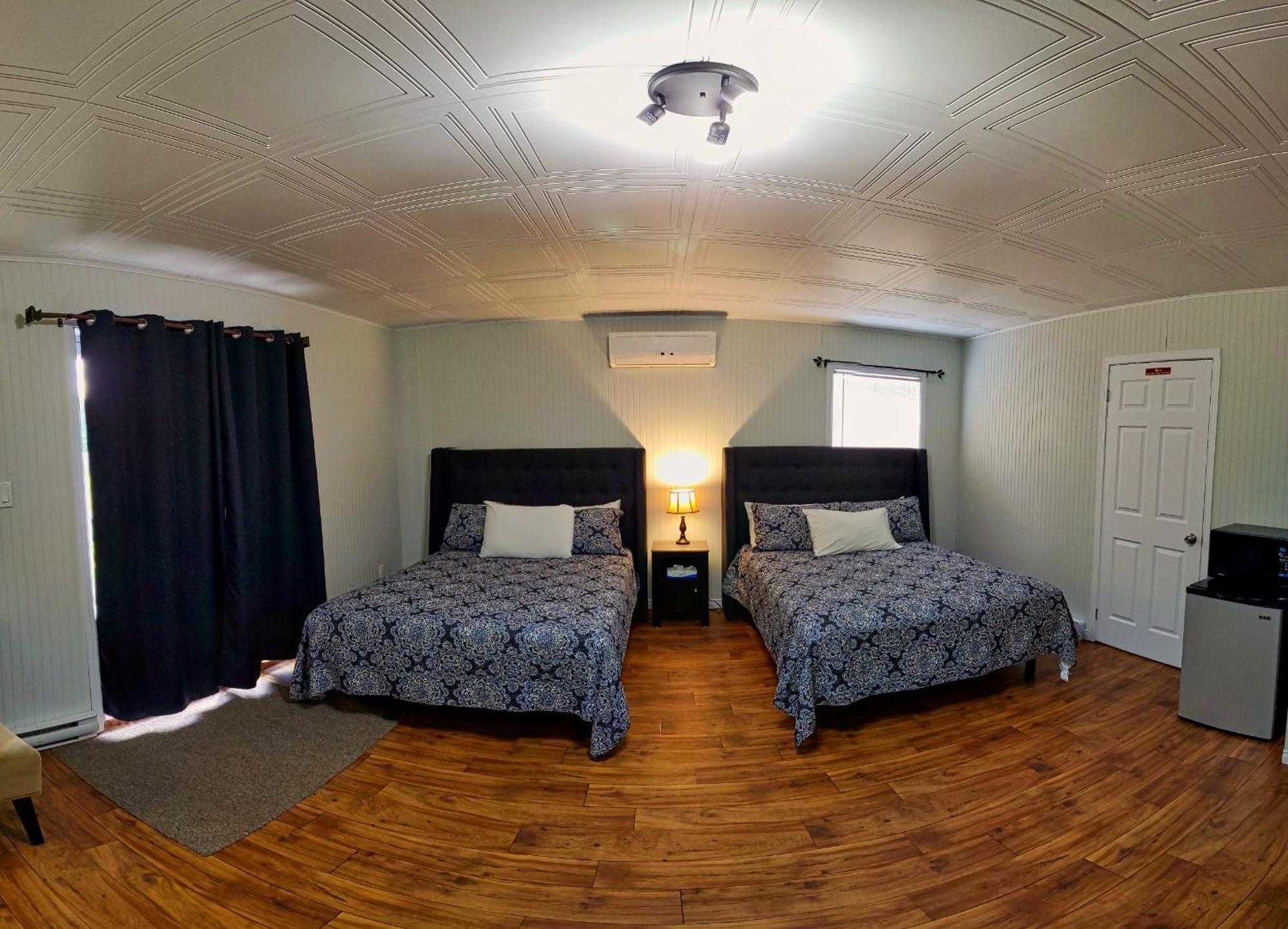Motel Au Vieux Frontenac セトフォード・マインズ エクステリア 写真