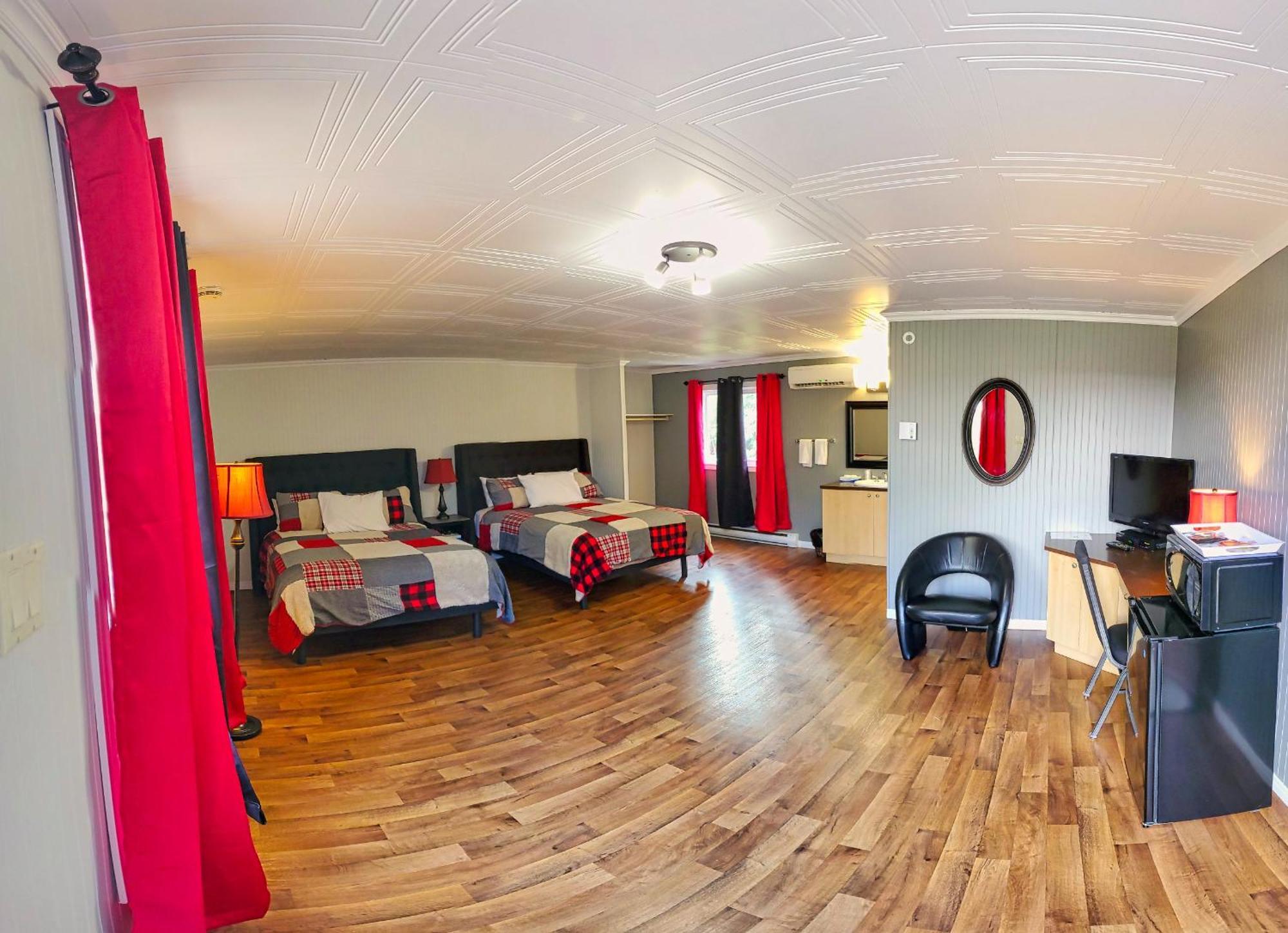 Motel Au Vieux Frontenac セトフォード・マインズ エクステリア 写真