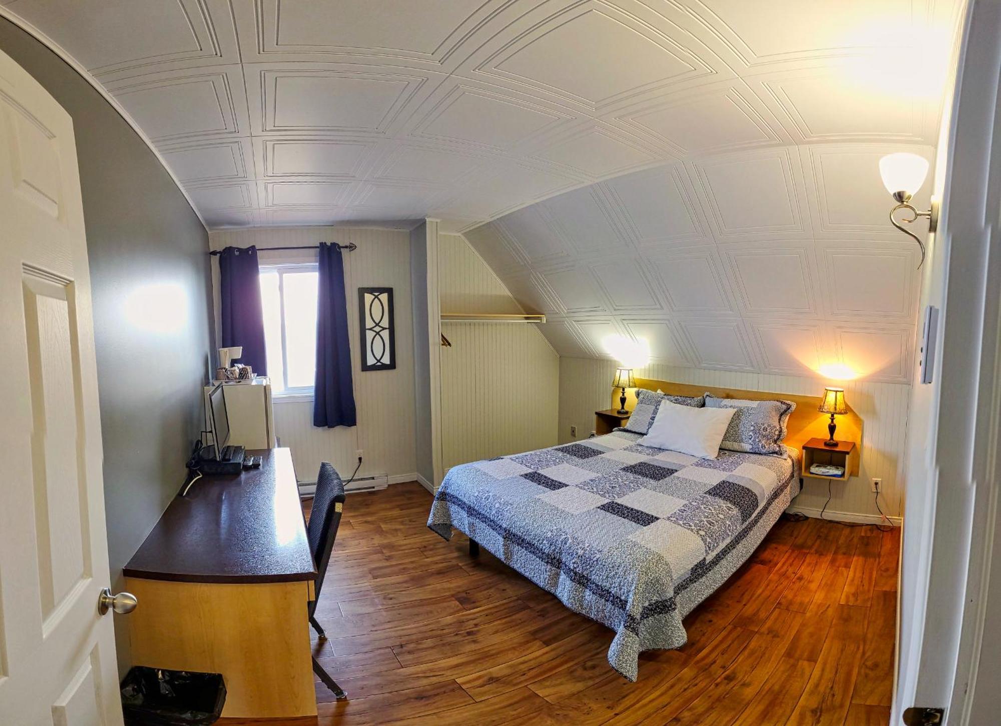 Motel Au Vieux Frontenac セトフォード・マインズ エクステリア 写真